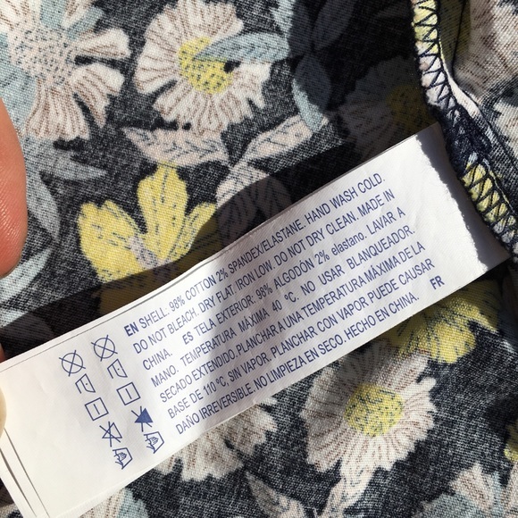 Forever 21 Floral Dress Size Medium - Picture 8 of 14